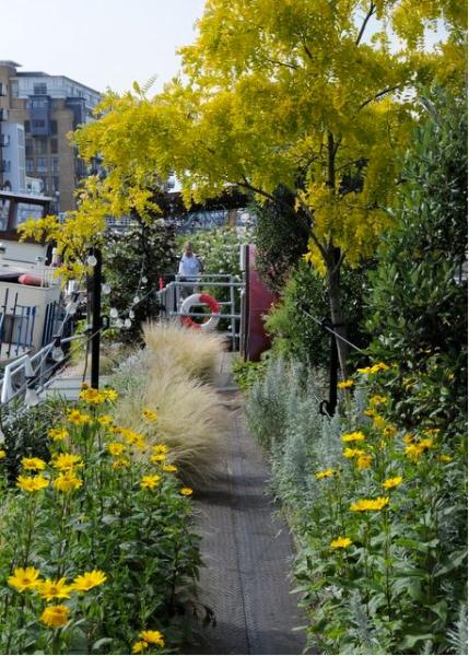 Garden Barge Square at Tower Bridge Moorings